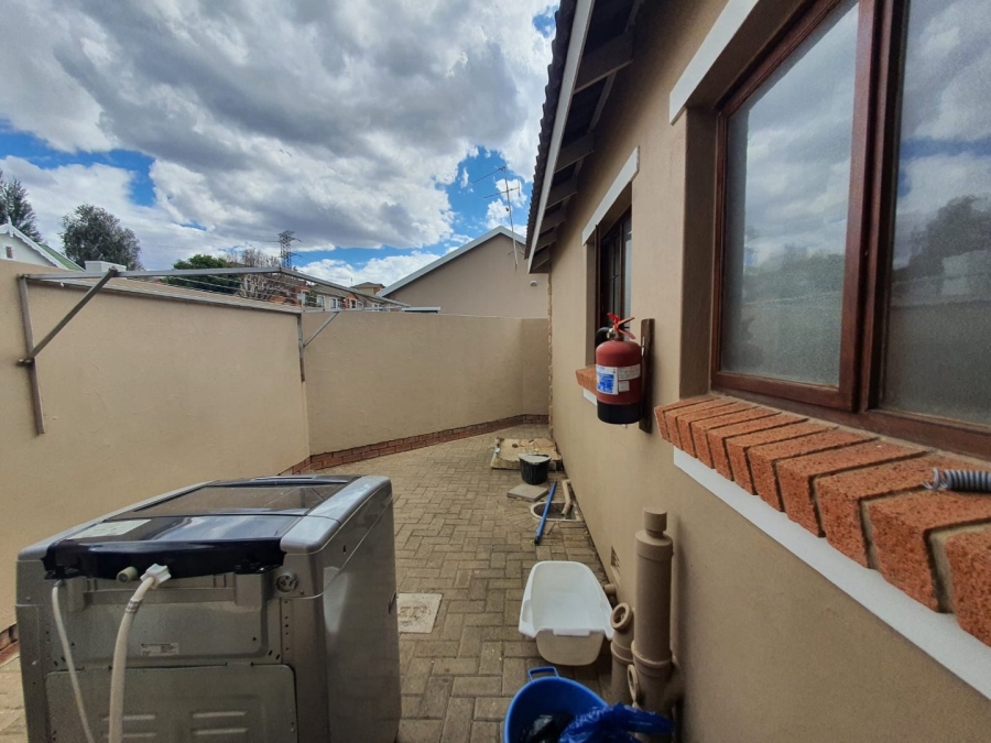 3 Bedroom Property for Sale in Hillside Free State